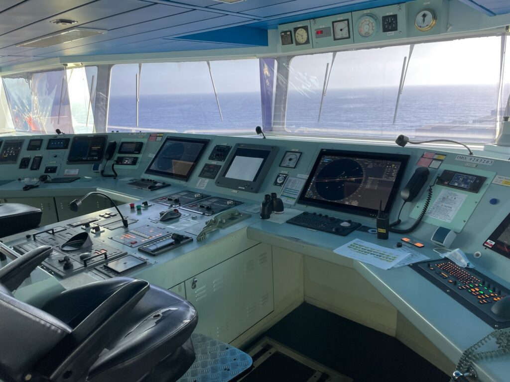 anoi – Onboard Halong Cruise