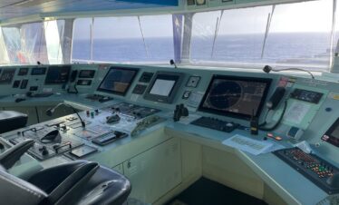 anoi – Onboard Halong Cruise